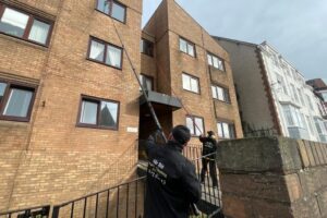 mr bit window cleaning north wales